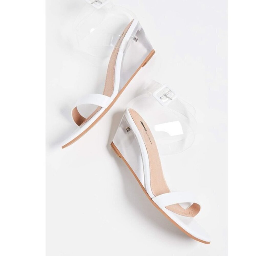 NEW Matiko Size 5 White Heely Clear Lucite White Wedge Sandals‎